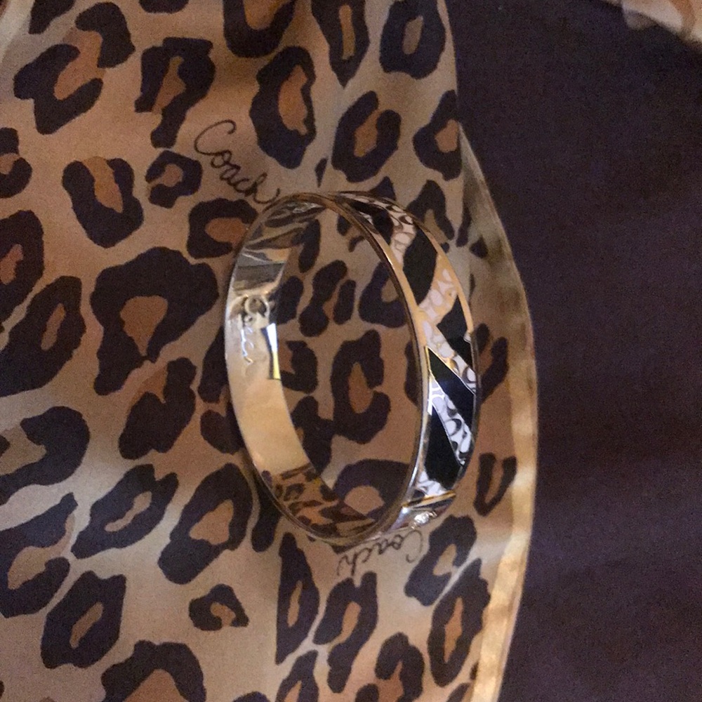 Coach signature silk scarf and signature bracelet - Picture 2 of 3